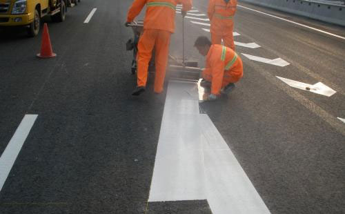 乌恰丙烯酸标线涂料