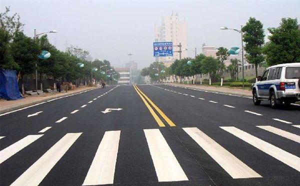 乌恰标线涂料在乌恰环氧地坪项目中的选择与应用